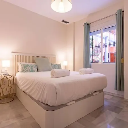 Divina Central Style By Valcambre Seville Exterior photo